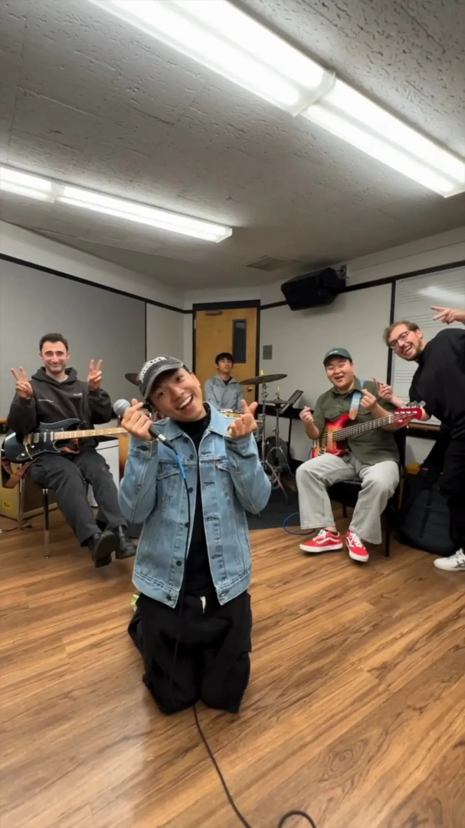Himang · meet the band