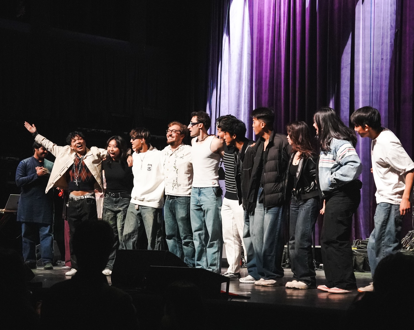 Himang · giving thanks — image 8
