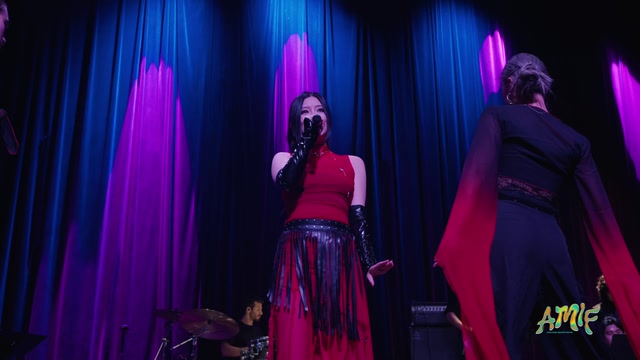Akini Jing performing on the AMIF stage