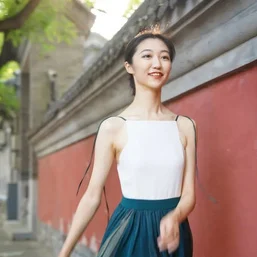 Borou Yu (Anna)