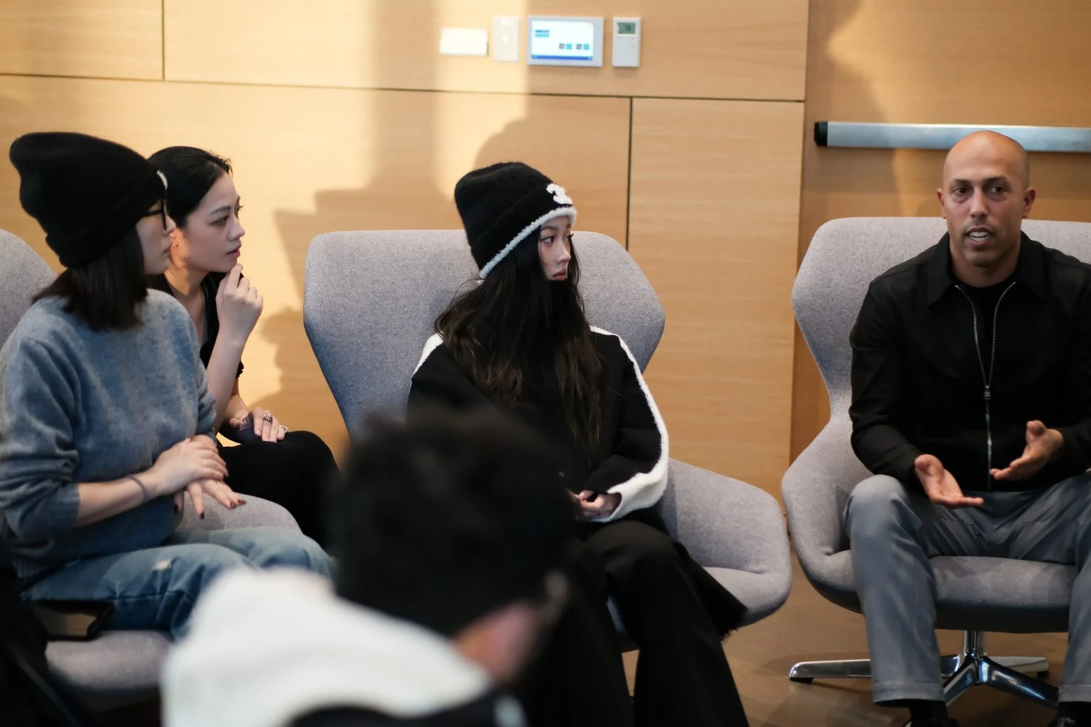 An office hour with Yichun Shan and Christopher Wares