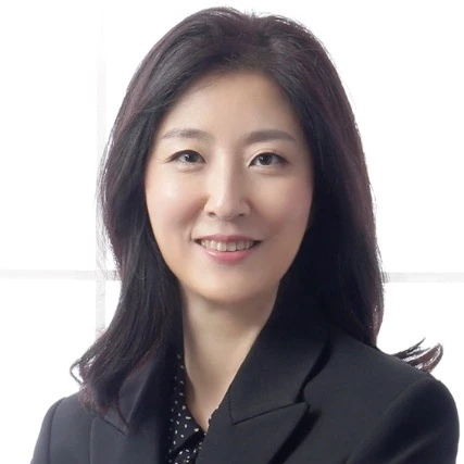 Leslie (Hye Rim) Cho
